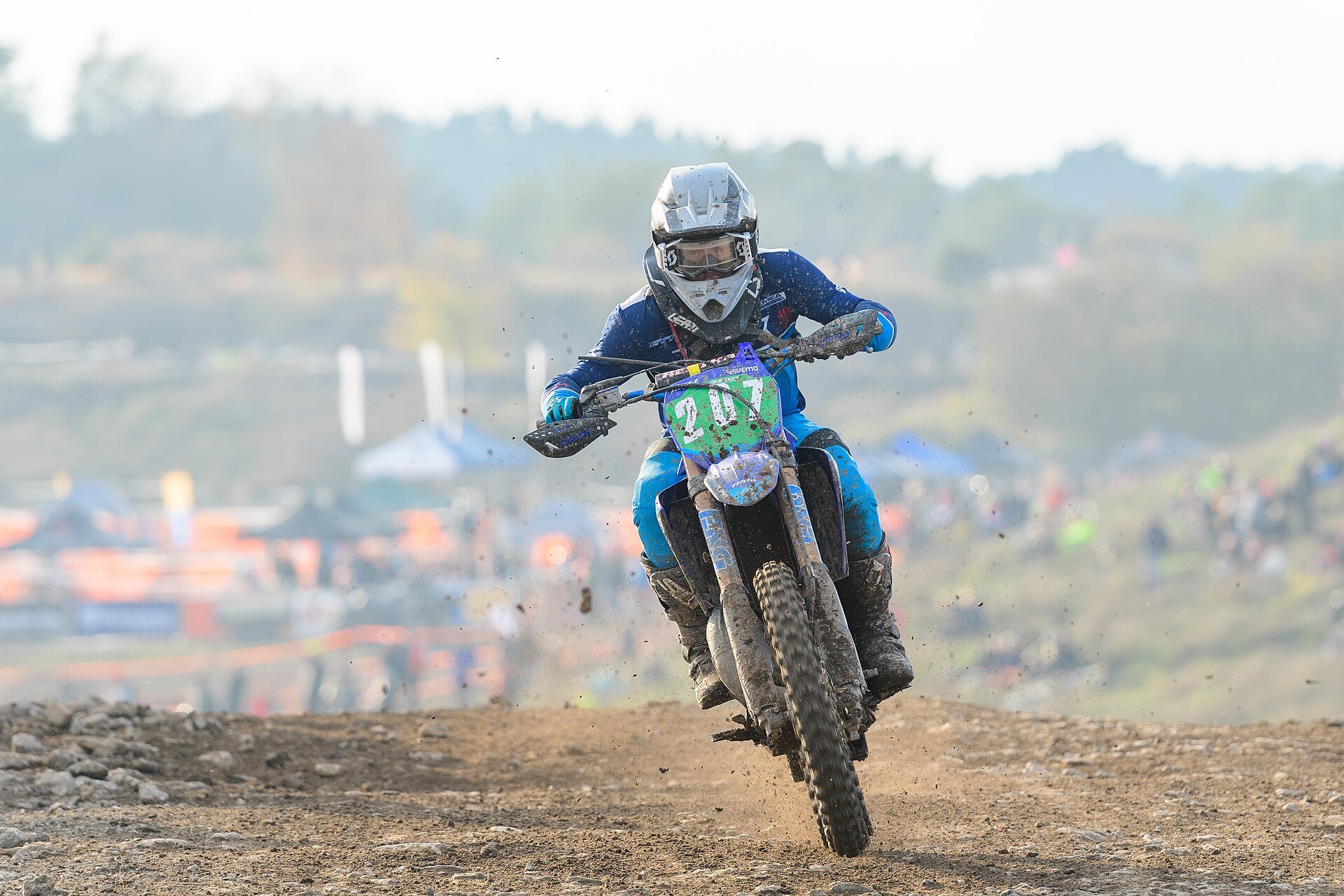 Piloto de enduro durante o Gotland Grand National