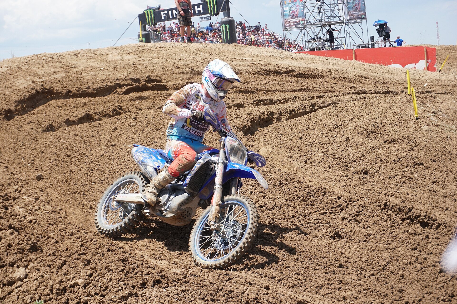 Calvin Vlaanderen em pista de motocross